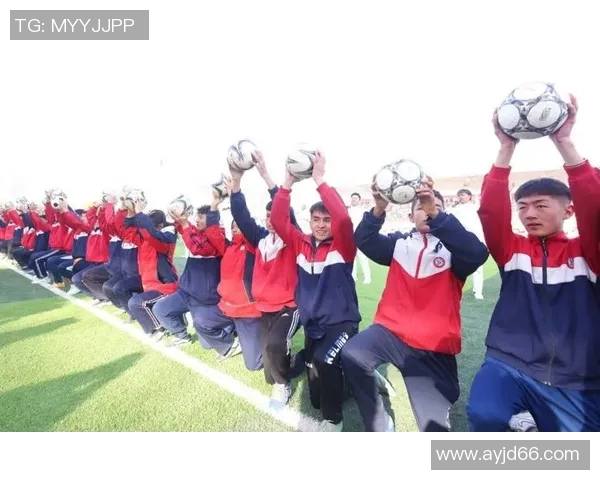 足球明星亲临新疆精彩瞬间视频分享让我们一起感受热情与激情的碰撞