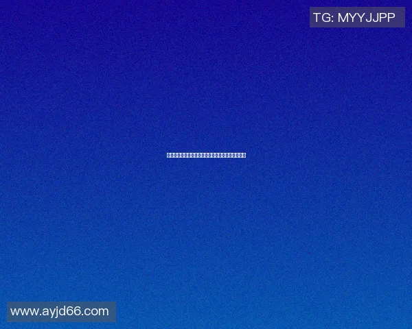 哑铃凳与仰卧板的功能特点与适用场景全面对比分析